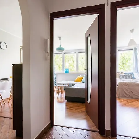 Spacious & Bright On Mokotow By Renters * Varšava